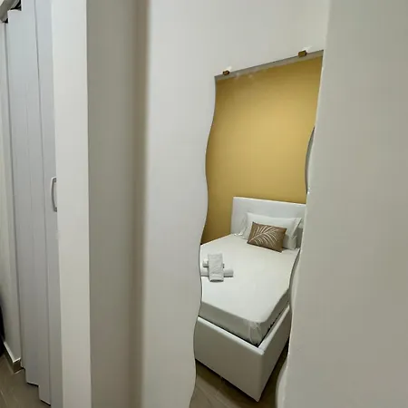 The Roman Guesthouse-3