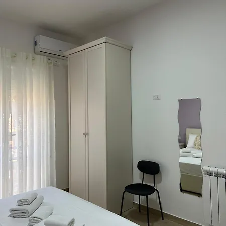 The Roman Guesthouse-2