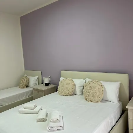 The Roman Guesthouse-2